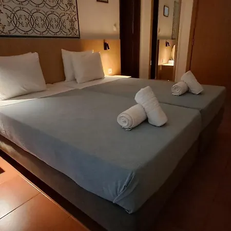 ポウゾ ドス アンジョス 3* リスボン