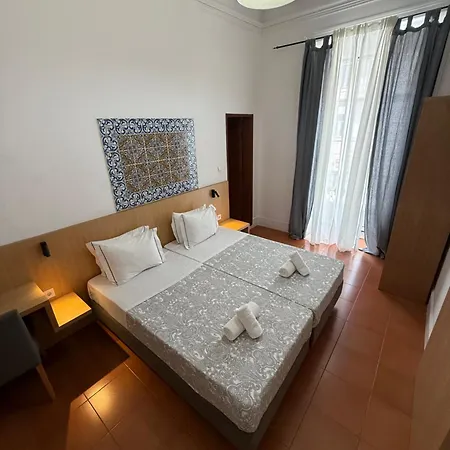 ポウゾ ドス アンジョス ゲストハウス リスボン