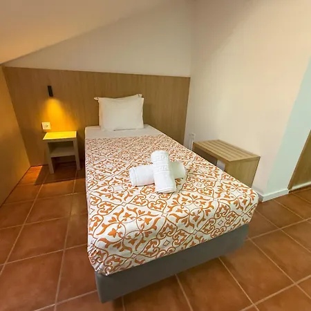 招待所 波所多斯安酒斯酒店 3*