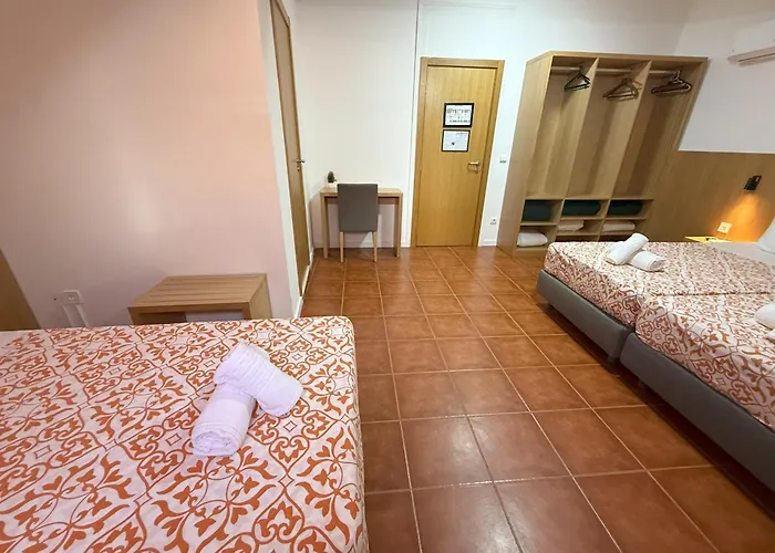 波所多斯安酒斯酒店 招待所 3*