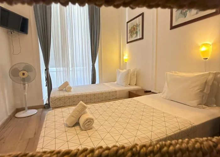 波所多斯安酒斯酒店 招待所 3*